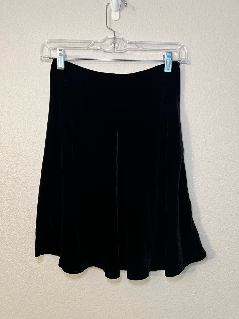 Ann Taylor Black Velvet A-Line Skirt Size 4 Silk Blend Side Zip Mini Skirt NWOT